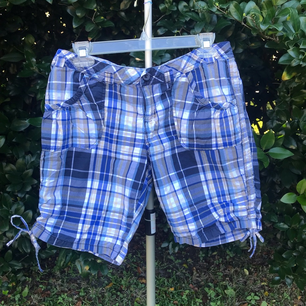 No Boundaries shorts